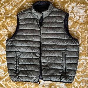 Men’s Reversible Puffer Vest